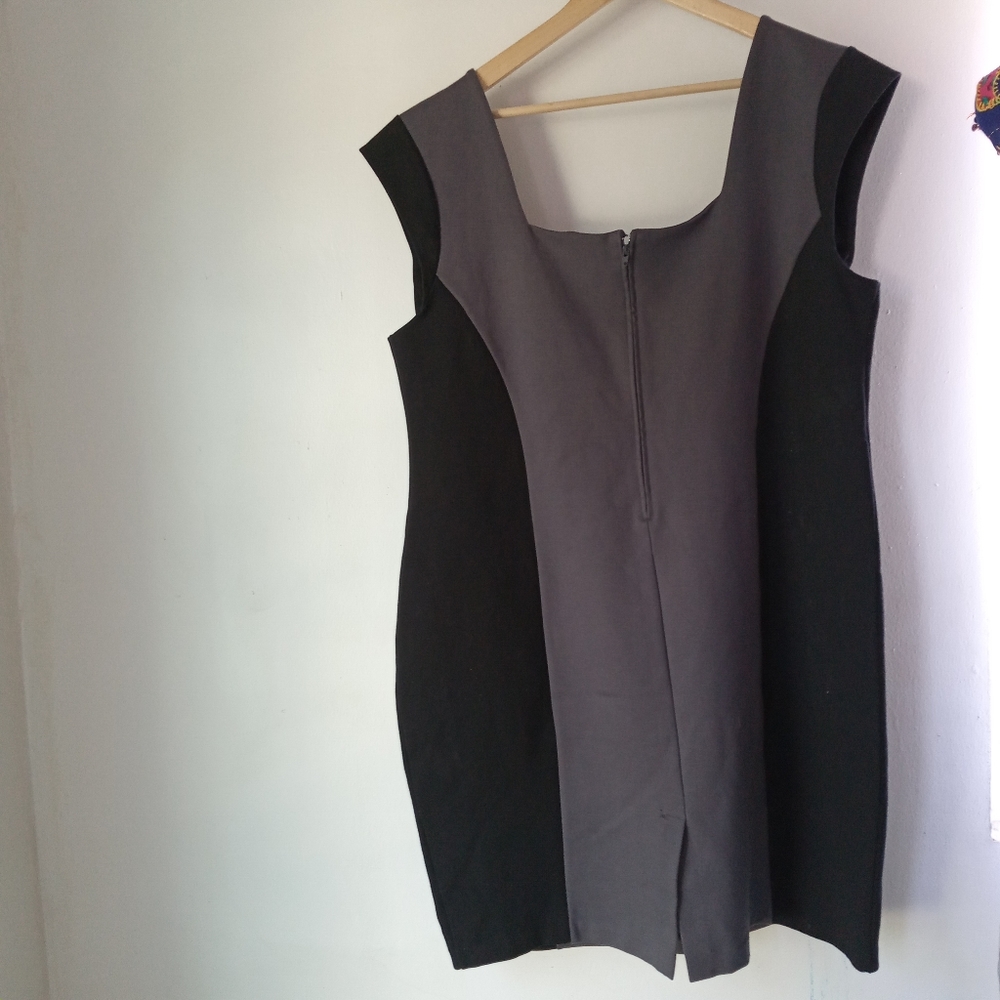 Torrid 24 Colorblock Dress - Picture 3 of 10